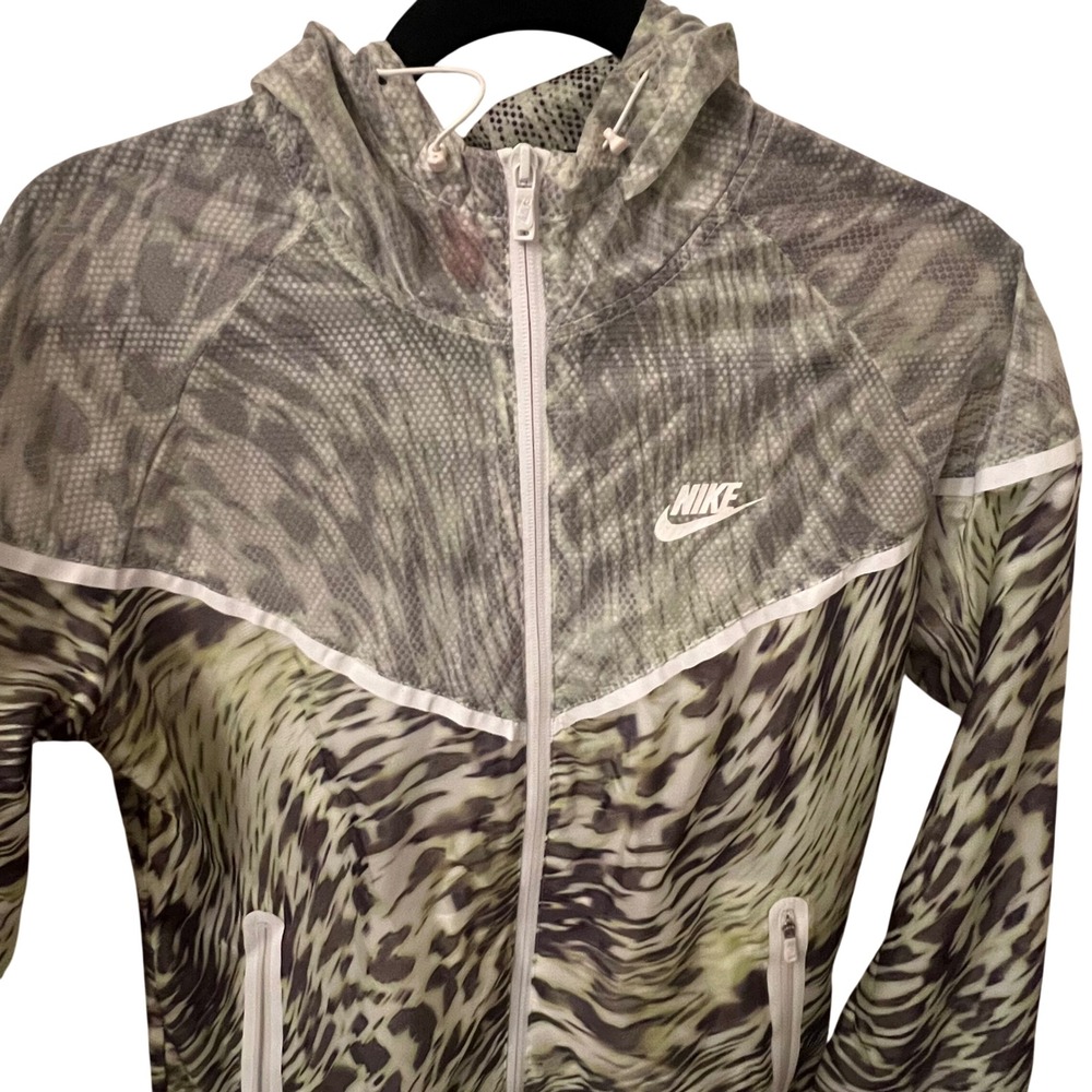 NIKE TECH Multicolor Hyperfuse Windrunner Jacket.… - image 3